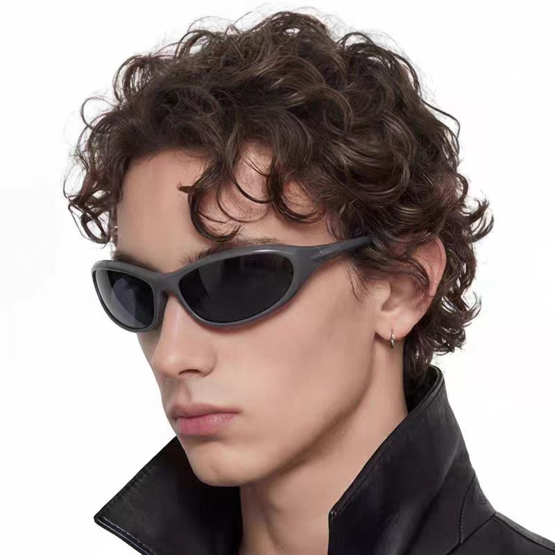 Nuovi occhiali da sole in stil - Men Fashion Photography recensione e prezzo