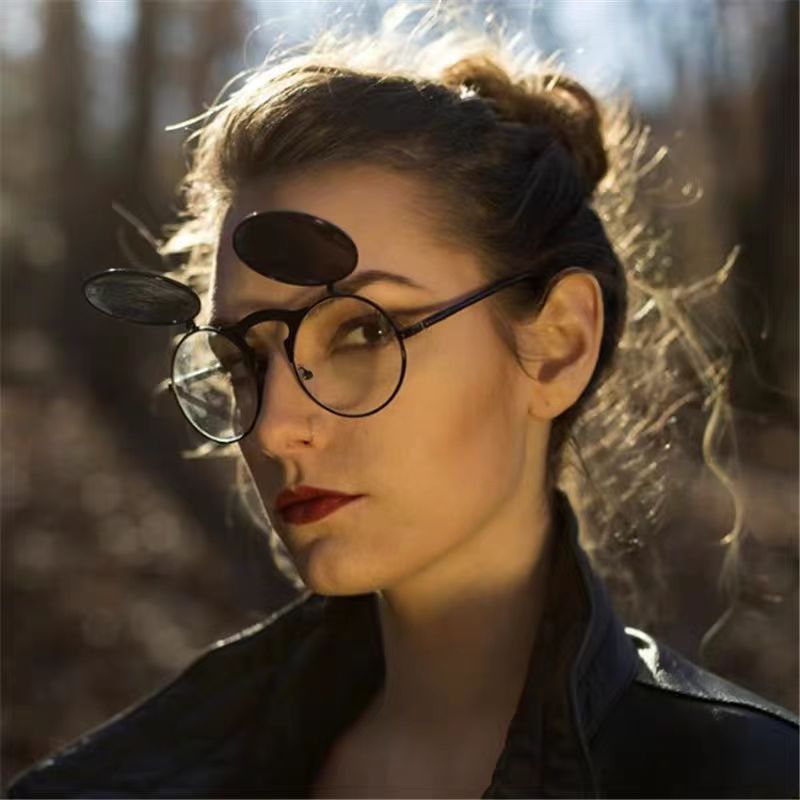 Occhiali da Sole Rotondi Rossi - Men'S Fashion Glasses recensione e prezzo